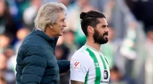 Два светкавични гола опропастиха мечтата на цял град, сензацията бе близо, но остана мираж (ВИДЕО)