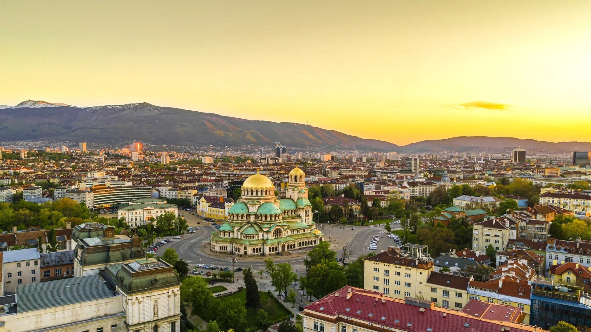 Зелена и здравословна столица: Връзката между архитектура и екология в развитието на София