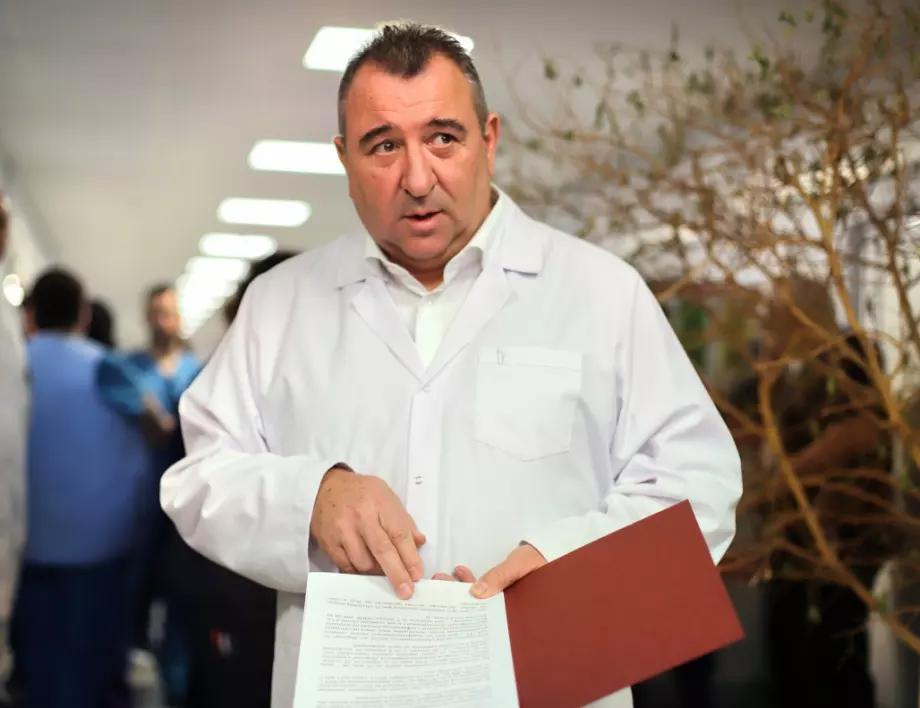Заради случая "Даная": Искат от Денков да отстрани директора на "Пирогов"