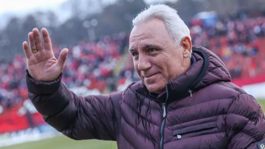 Христо Стоичков "чукна" 58 години, а БФС преразказа футболния му път и му пожела 3 неща