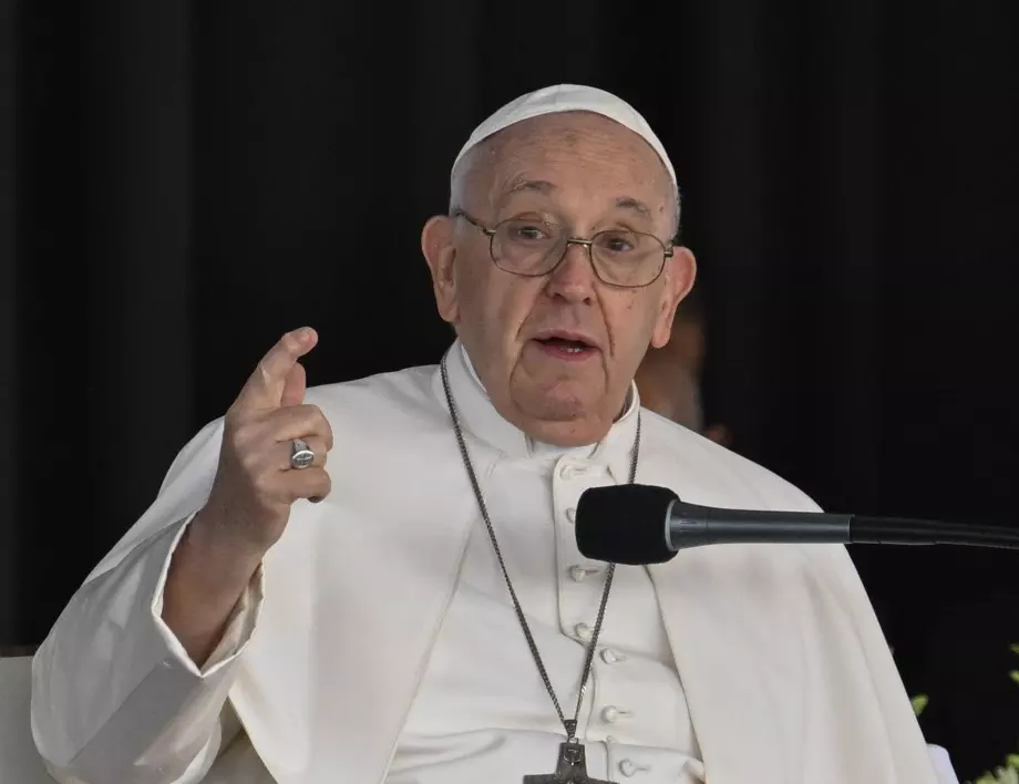 След като ядоса Украйна, папата пак призова за мирни преговори