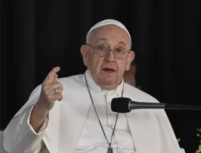 Папата: Стига война, стига атаки, стига насилие (ВИДЕО)