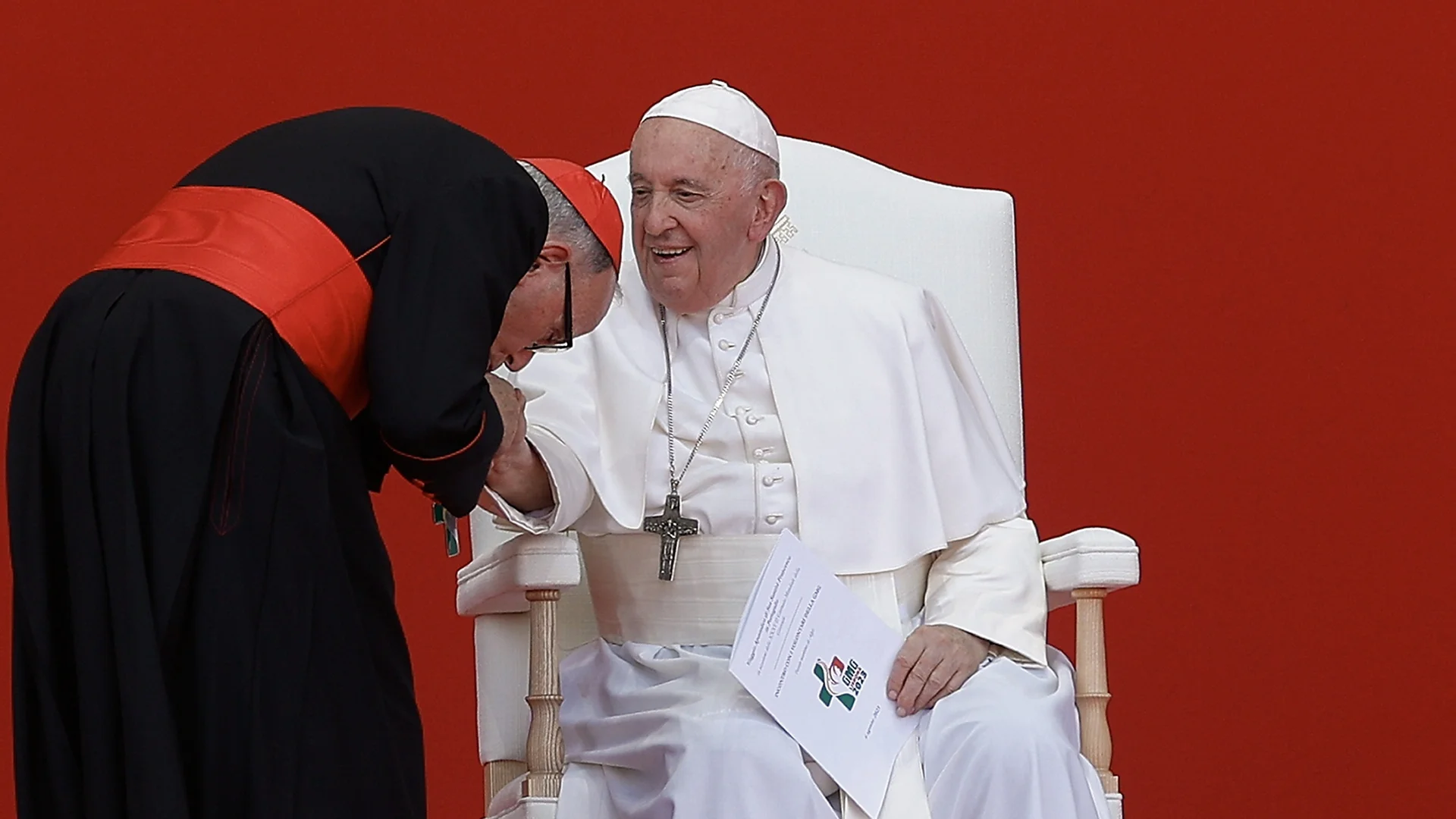 Папата: Прегърнете любовта и се съпротивлявайте на похотта