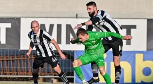 {{ otherArticle[0].article.title }}