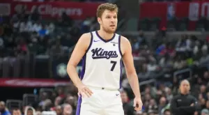 "Кралете" се събудиха! Александър Везенков и компания смазаха шампиона в НБА (ВИДЕО)