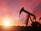 Курсът на долара повлия върху петролните цени