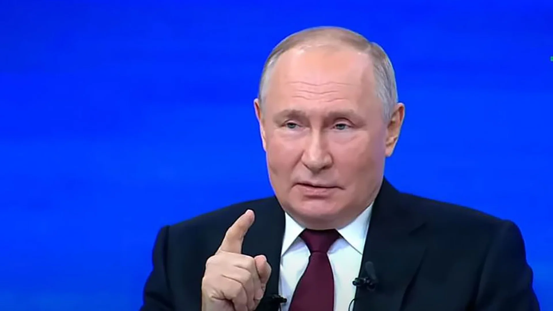 "Любете и се плодете": Путин призова рускините да раждат по-млади 