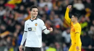 {{ otherArticle[0].article.title }}