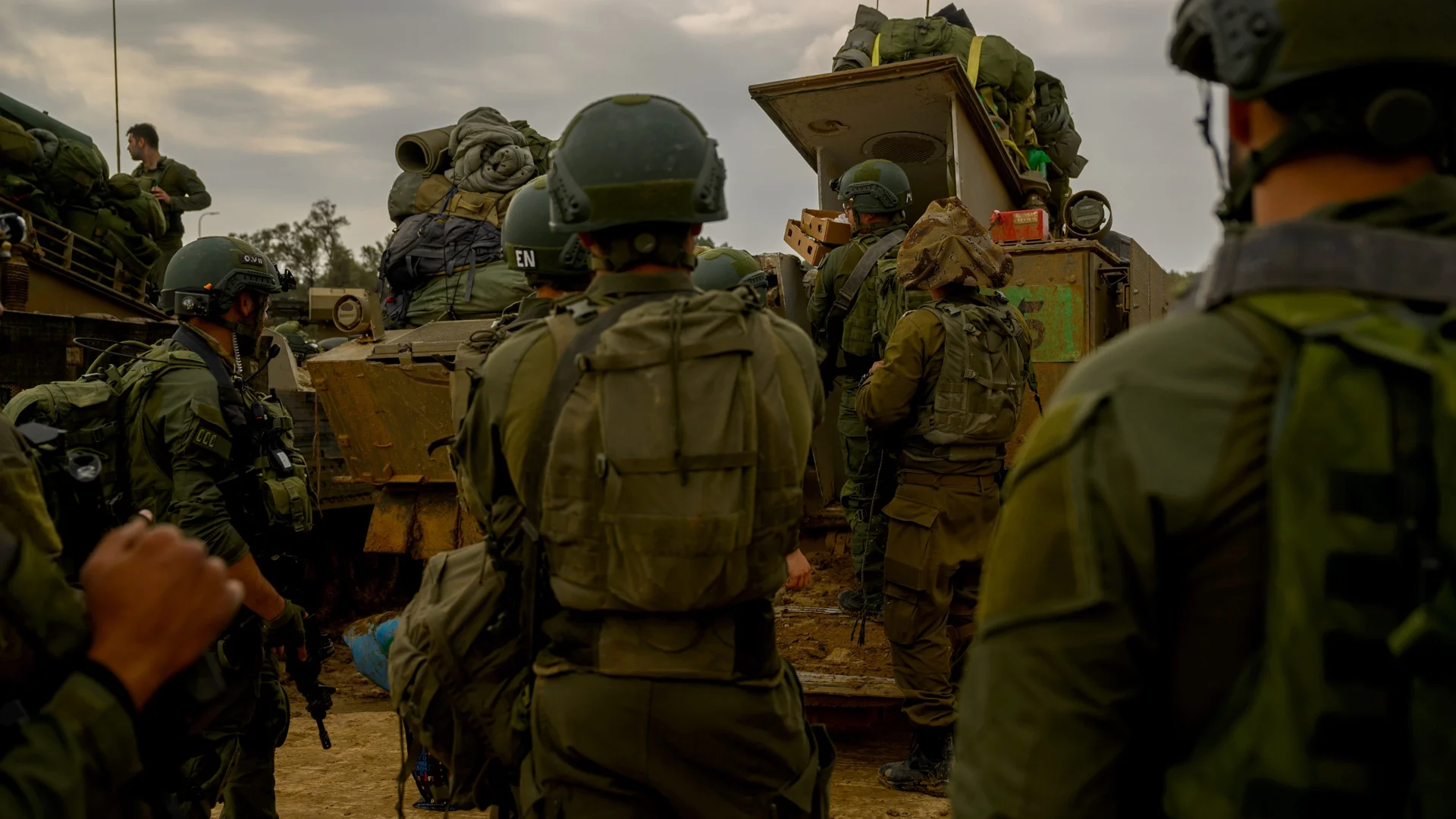 Ракетна атака на "Хизбула" рани израелски войници (ВИДЕО)