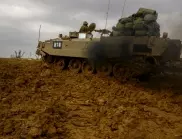 Байдън пусна снаряди и бронирана техника за Израел 
