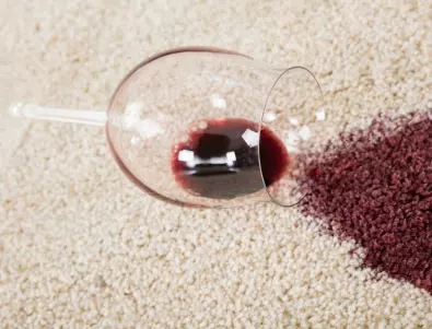 Как да премахнете петно от вино от килима