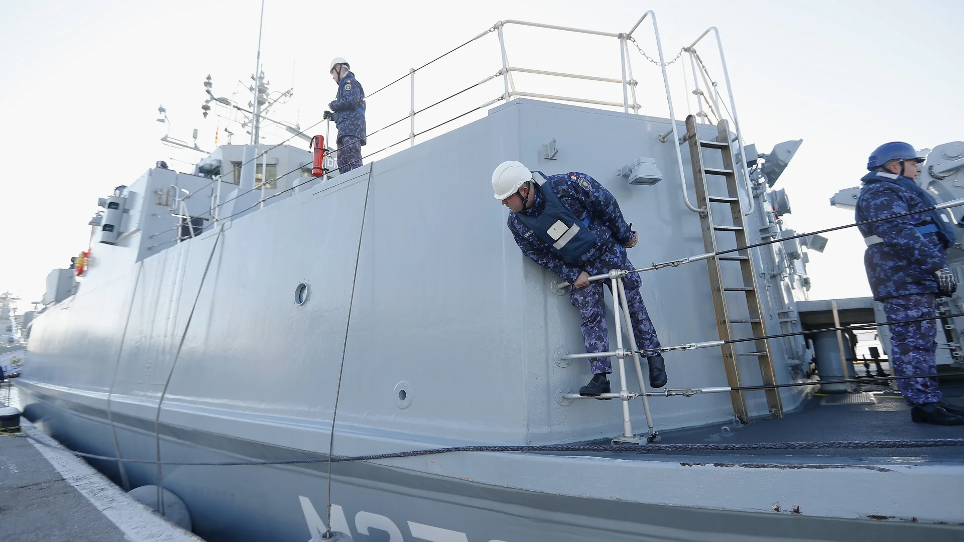 Кабинетът даде "зелена светлина" за противоминната група в Черно море 