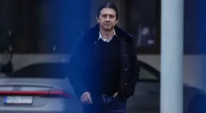 {{ otherArticle[0].article.title }}