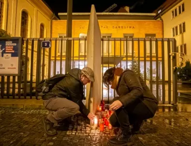 След трагедията: Прага откри гореща линия, събраха милиони крони за близките на жертвите