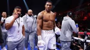 ВИДЕО: Антъни Джошуа с поздрав и послание към Анди Руис след победата над Валин