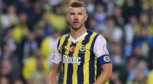 Един Джеко се присмя на Галатасарай за насиненото око на Мауро Икарди (СНИМКА + ВИДЕО)