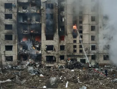 Ужас в Киев: ВИДЕО на свалена руска ракета, ВИДЕА на щети и поражения