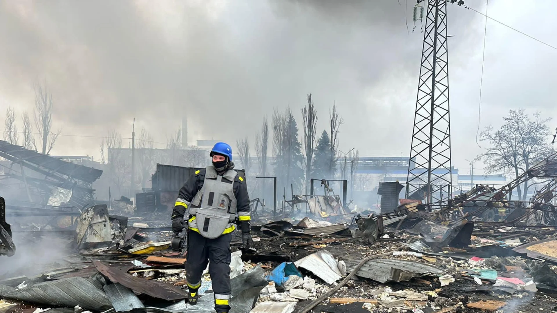Украйна под натиск. Боеприпасите свършват, а руснаците напредват по всички линии