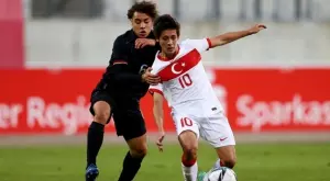 СНИМКА: Опитен играч на Реал не откликна на молбата на Гюлер да изпълни свободен удар