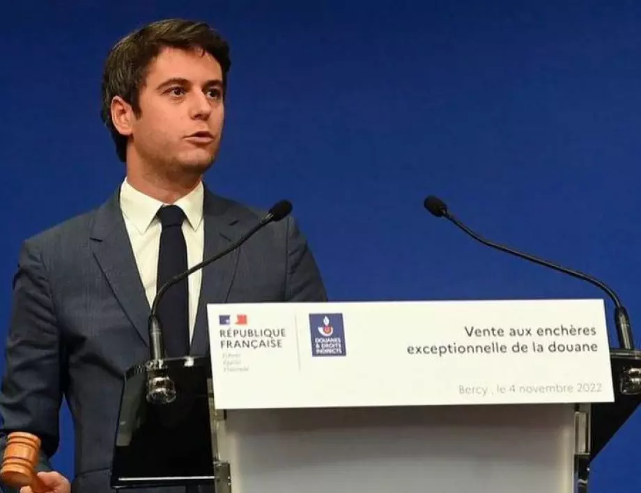 Кои министри запази новият френски премиер Атал