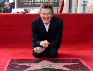 Големият Уилям Дефо получи звезда на Алеята на славата в Холивуд (СНИМКИ)