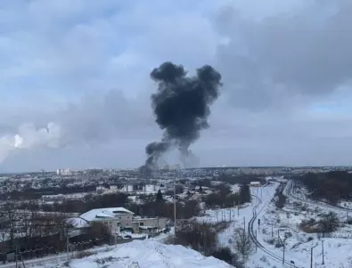 Дрон атакува петролно депо в руския град Орел (СНИМКИ)