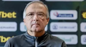 "Прави са играчите": Дерменджиев говори за голямото напрежение на Лудогорец - Черно море - обясни защо го има
