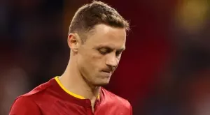 Неманя Матич прави каквото си иска, а Рен осъди действията му със съобщение