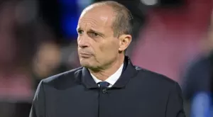 Въпреки слуховете: Ювентус позлатява Душан Влахович с нов контракт