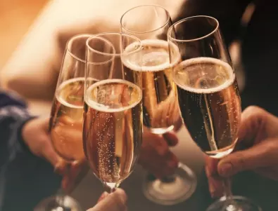 Разлики между шампанско, пенливо вино и просеко - кое е по-добре да сервирате