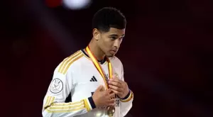 Гари Невил съжали, че е съветвал Джуд Белингам да играе в Манчестър Юнайтед