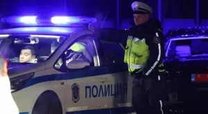 "Не взима лекарствата си": Бивш национал от Левски пребива хора и тормози цяло село