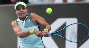 В мач с 8 пробива: Световната №23 се оказа прекалено силна - Виктория Томова приключи участието си на Australian Open