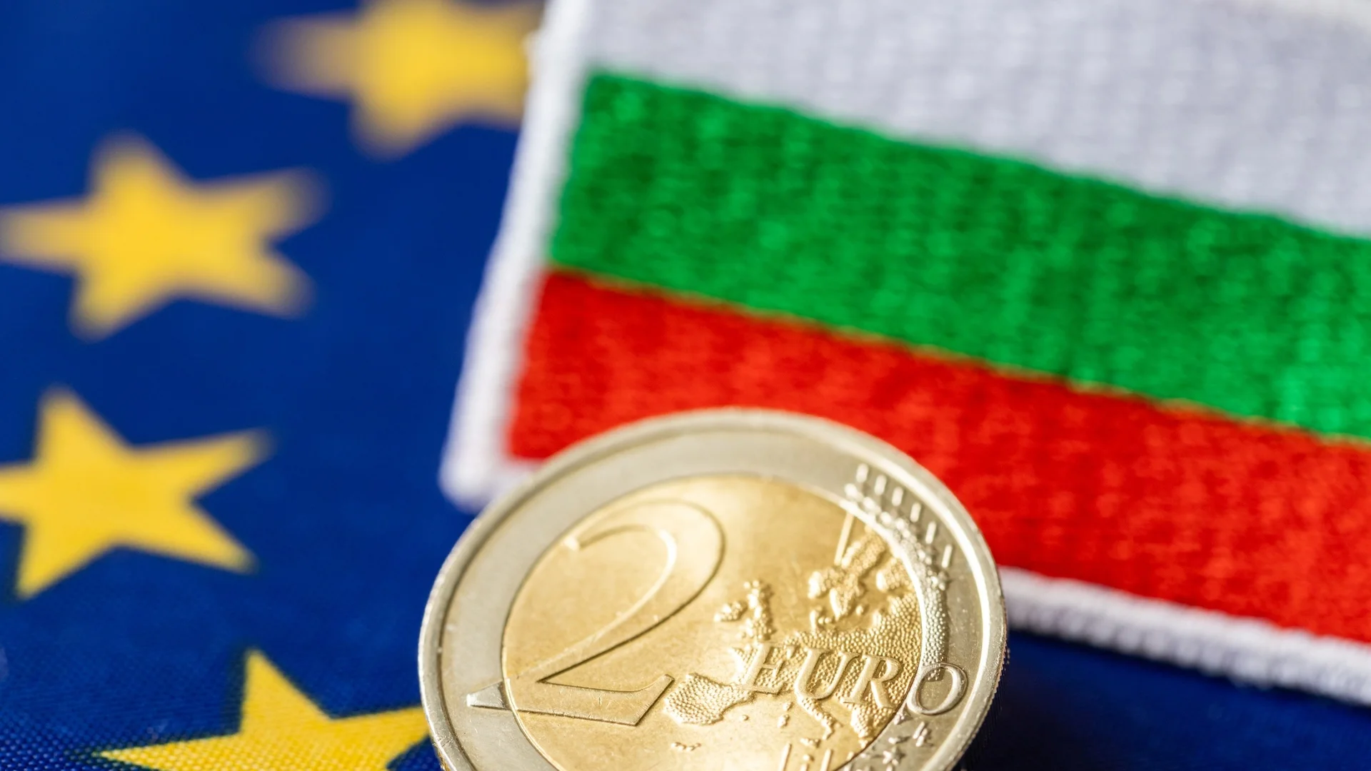 Ново проучване: Притеснени ли са българите от приемането на еврото? (СНИМКИ)