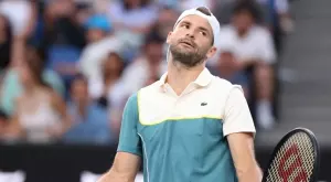 Григор Димитров остава в подножието на топ 10, делят го 140 точки