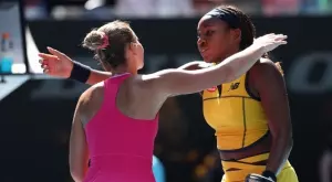 След 3 часа и 7 минути: 19-годишната Коко Гоф е първата 1/2-финалистка на Australian Open (ВИДЕО)