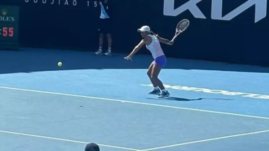 Чудесни новини от Мелбърн: Ива Иванова и Анас Маздрашки са на 1/8-финал на Australian Open 2024