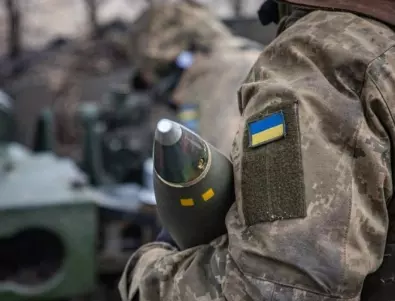 Колко от обещаните 1 млн. снаряда ще даде Европа на Украйна? Прогноза на дипломати от ЕС