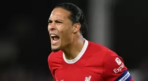 Върджил ван Дайк уплаши Ливърпул с отговор на въпрос за бъдещето