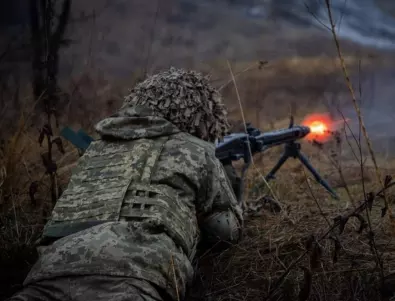 Омазани до ушите, руснаците бяха посрещнати от украински дронове: Ключов епизод в битката за Авдеевка (ВИДЕО)