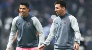 Шейх се подигра при смяната на Лионел Меси, а преди мача го използва, докато възхвалява Роналдо (ВИДЕО)