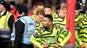 Арсенал остава до Ливърпул след успех при коварно гостуване преди дербито (ВИДЕО)