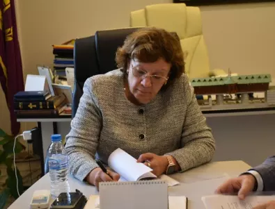 В Ловеч подписаха нов колективен трудов договор за системата на предучилищното и училищно образование 