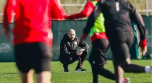 Има ли повод за тревога? 2-ма титуляри в ЦСКА притесниха Нестор Ел Маестро