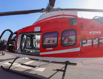Без черна кутия и с проблеми с вратата: Първият медицински хеликоптер доставен у нас с нередности