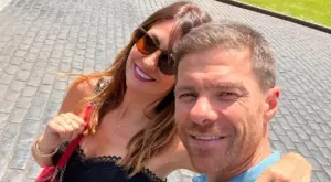 Любовен триъгълник: Крауч се влюбва в жената на Шаби Алонсо, без да знае коя е