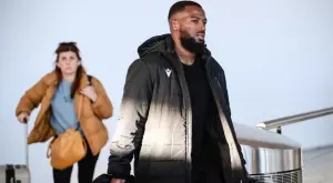 Дюкенс Назон обяви трансфера си, но обеща, че ще се върне за титлата