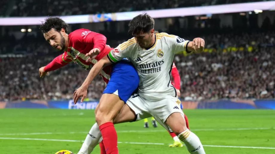 Атлетико смълча "Бернабеу" в сетните секунди и попречи на Реал Мадрид да дръпне на върха в Ла Лига (ВИДЕО)