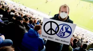 Легендарният германски клуб Шалке 04 пред заличаване, защото се обяви срещу войната в Украйна?