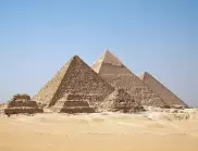 Колко древни египетски пирамиди има?